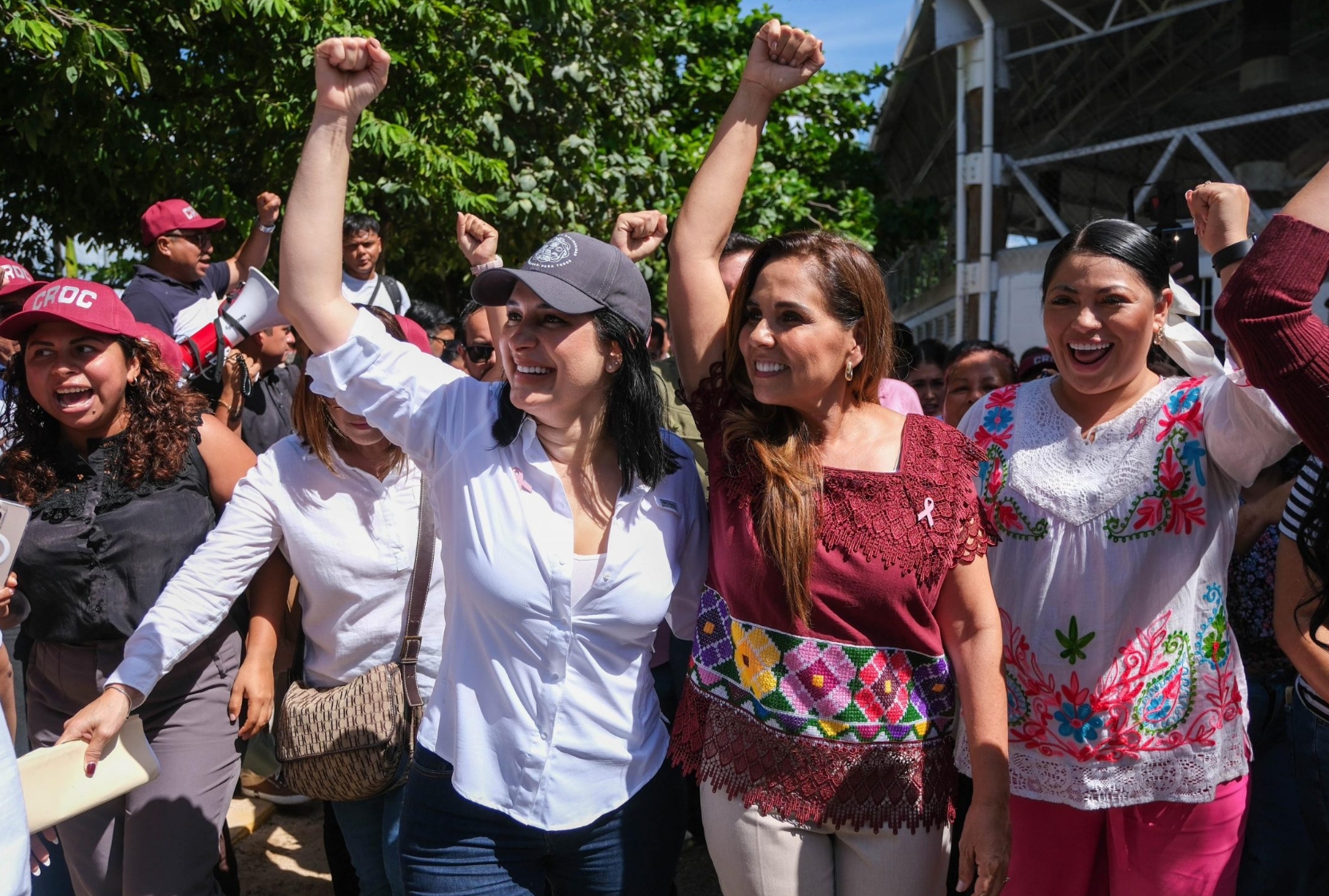 Solidaridad, éxito turístico se refleja en prosperidad: Mara Lezama